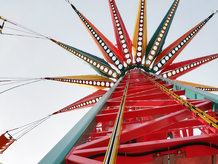 Vertical Swing Tower – “Dancing in the Sky”